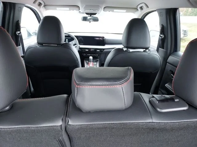 2026 Nissan KICKS SR AWD - Photo 6