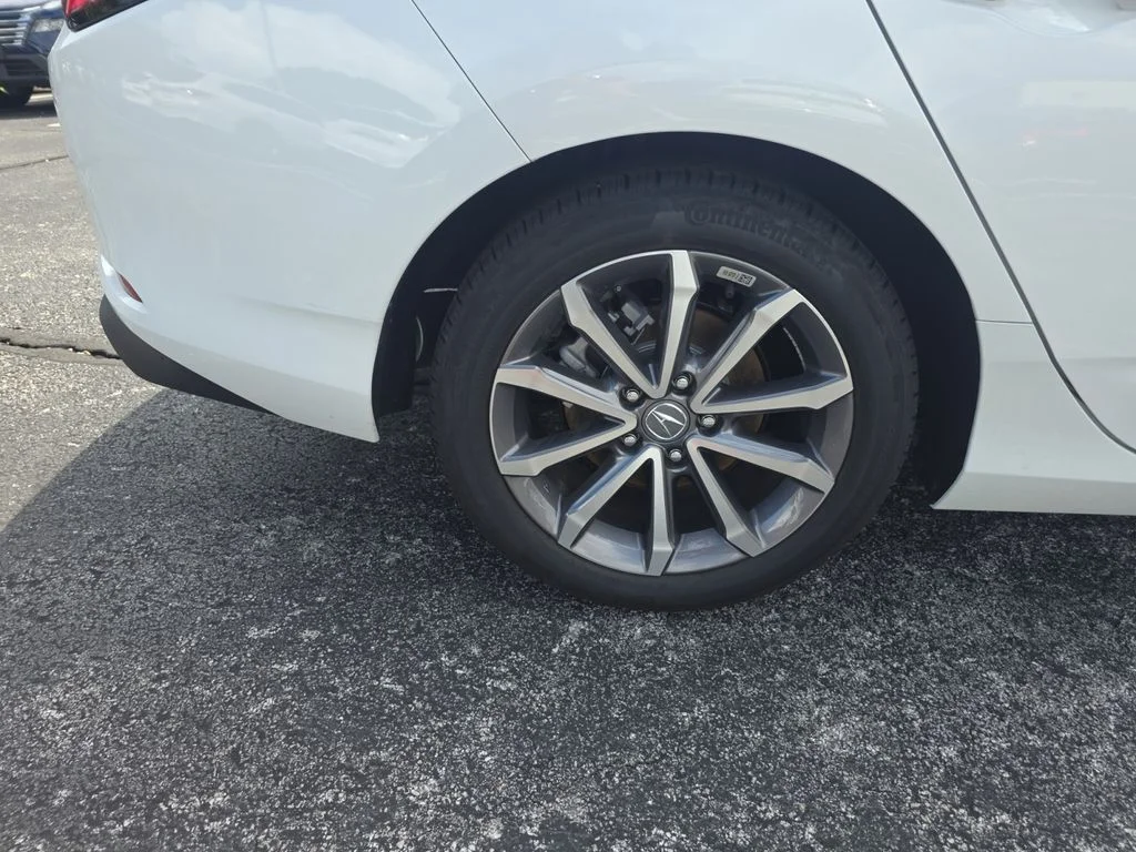 Certified Used 2026 Platinum White Pearl Acura Base image 26