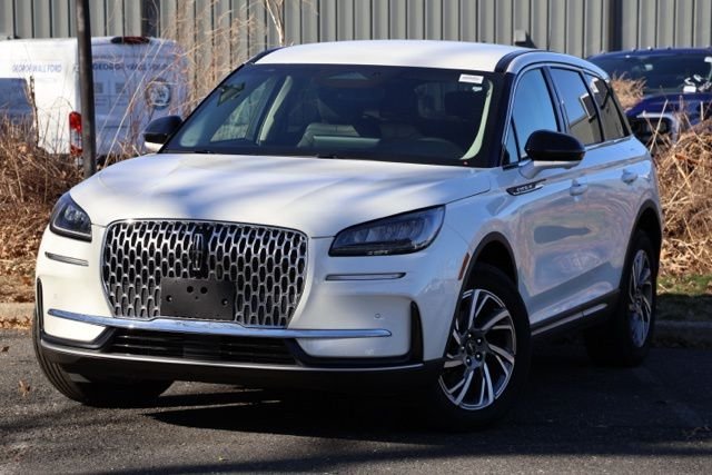 2023 Lincoln Corsair Base