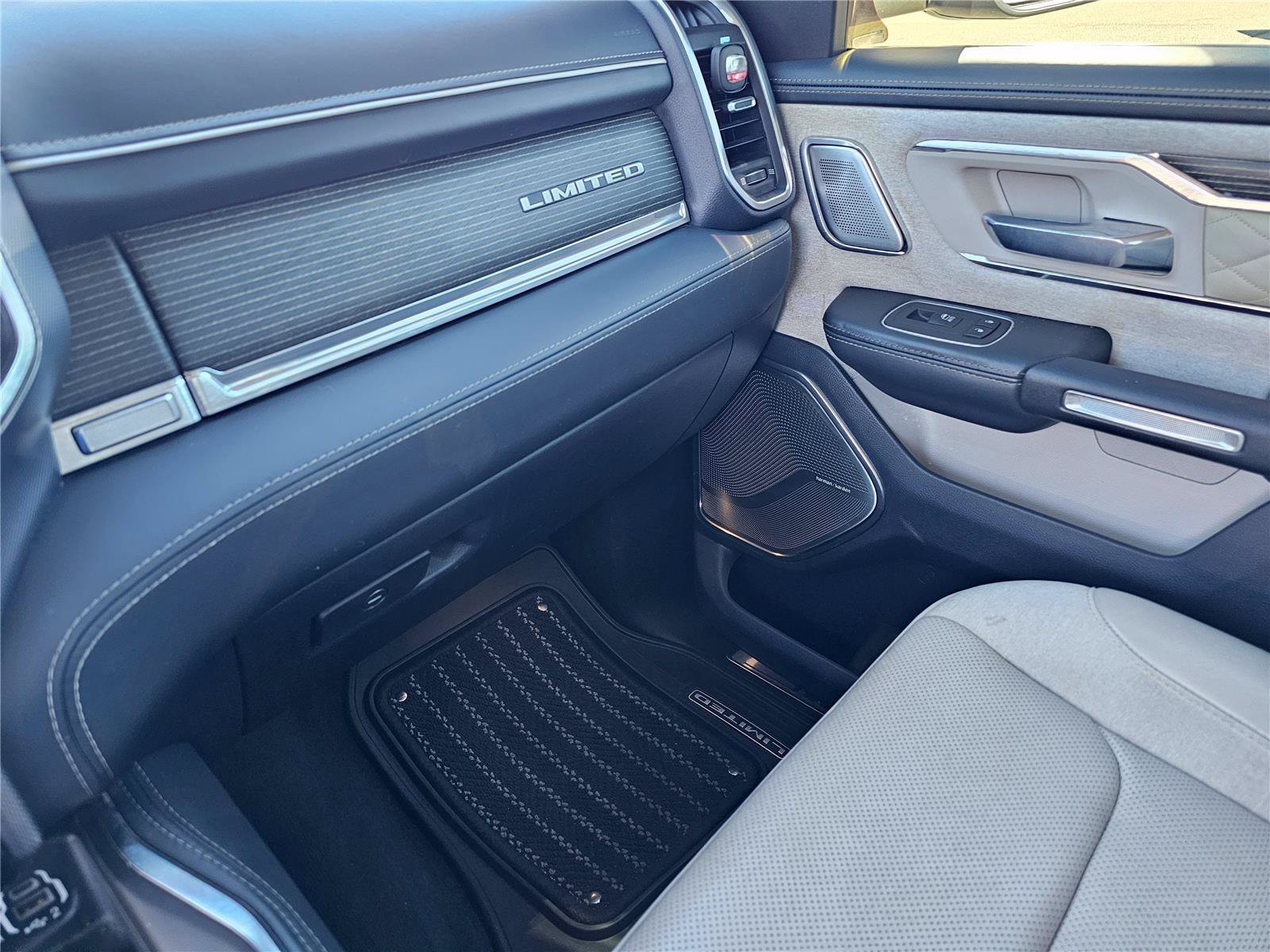 2022 RAM Ram 1500 Pickup Limited - Photo 27