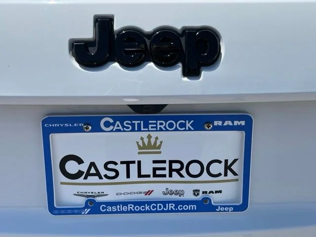 Used 2021 White Jeep Laredo X image 24