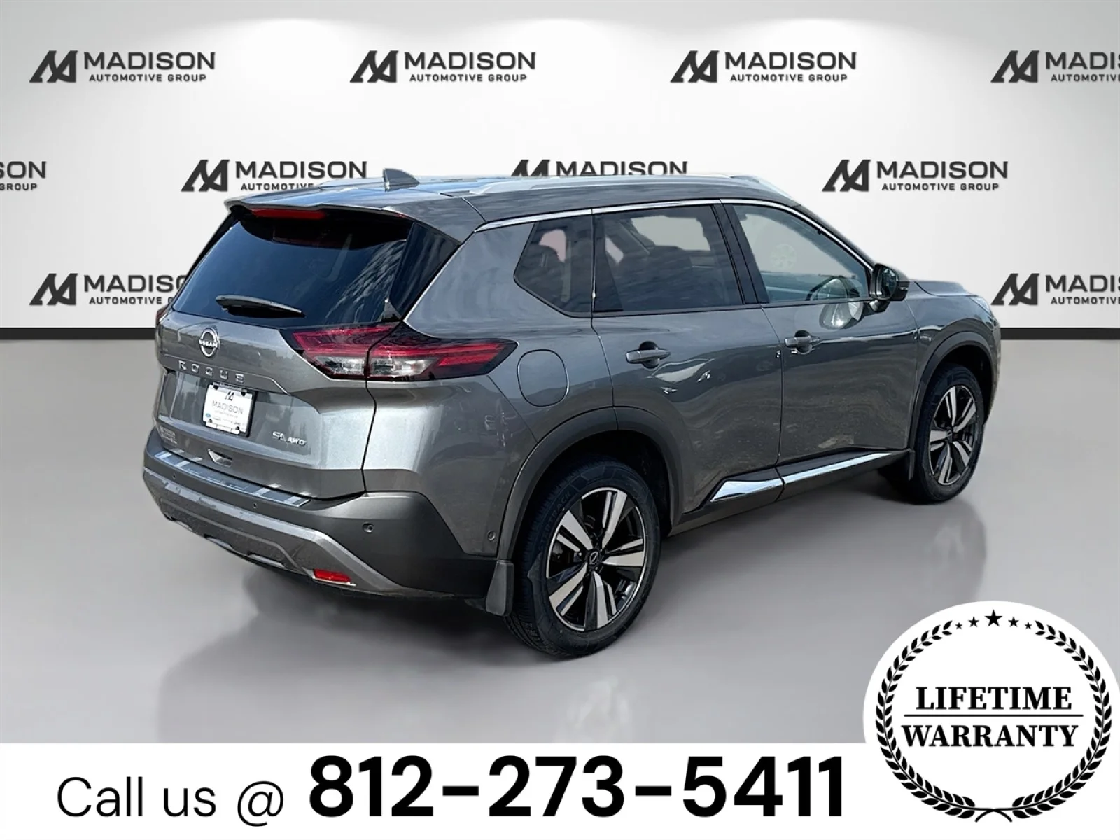 Used 2023 GRAY Nissan SL image 5
