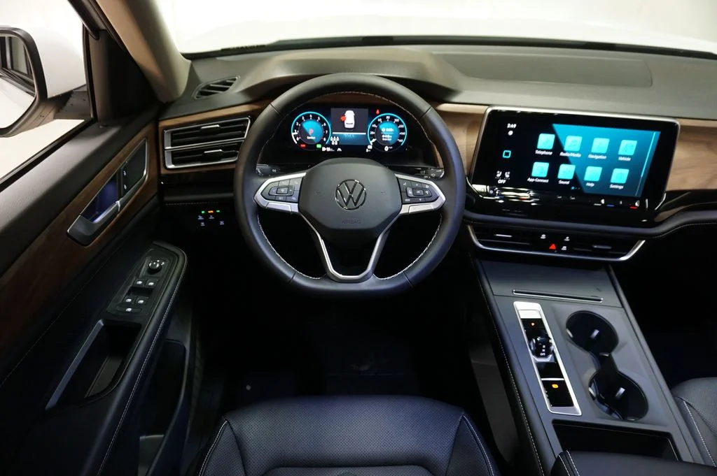 New 2026 Opal White Volkswagen SE image 13