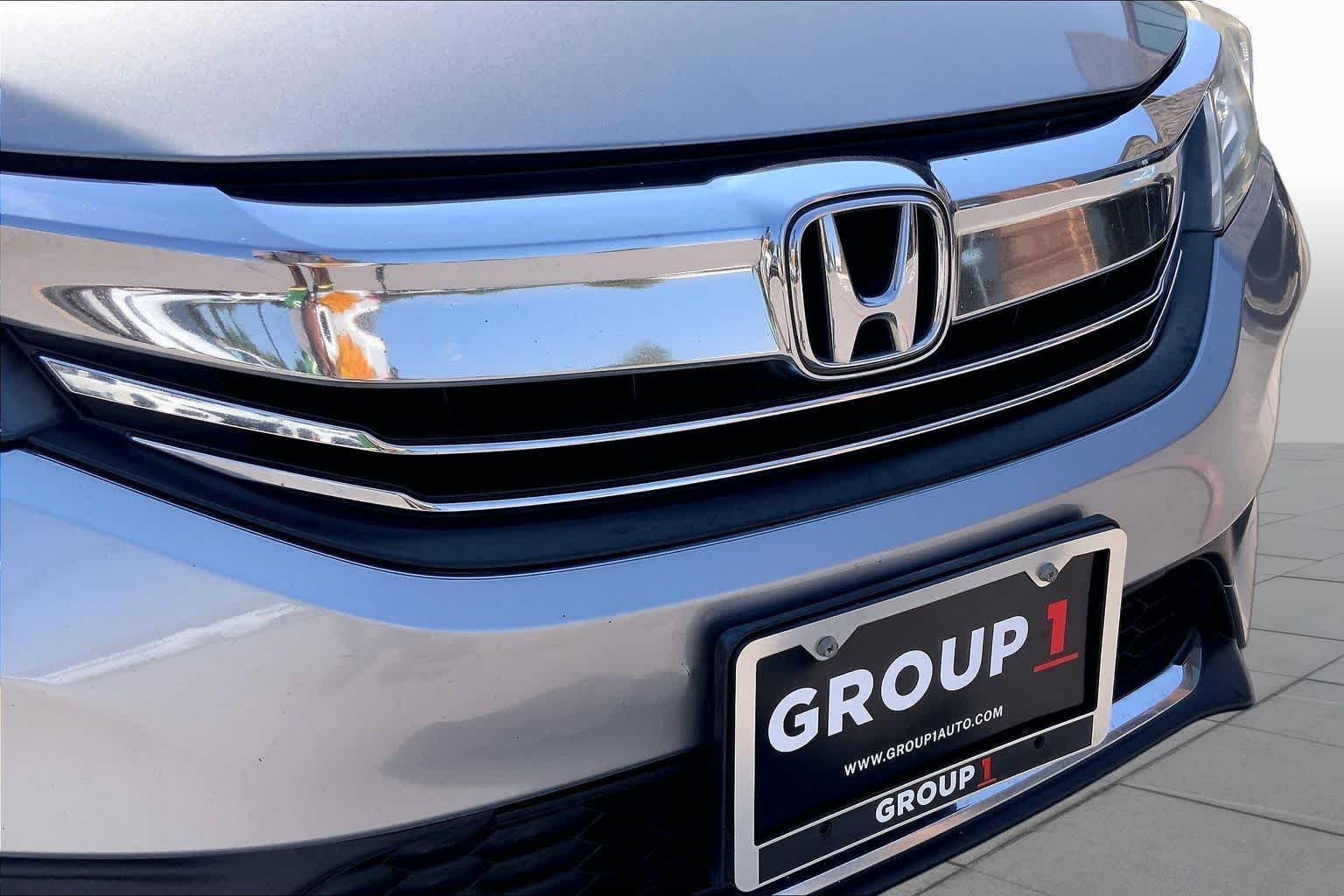 Used 2016 Lunar Silver Metallic Honda EX image 29