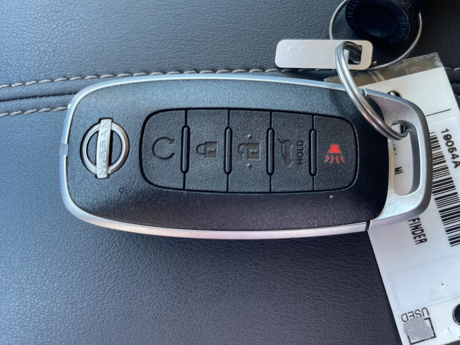 Used 2025 Silver Nissan SV image 29