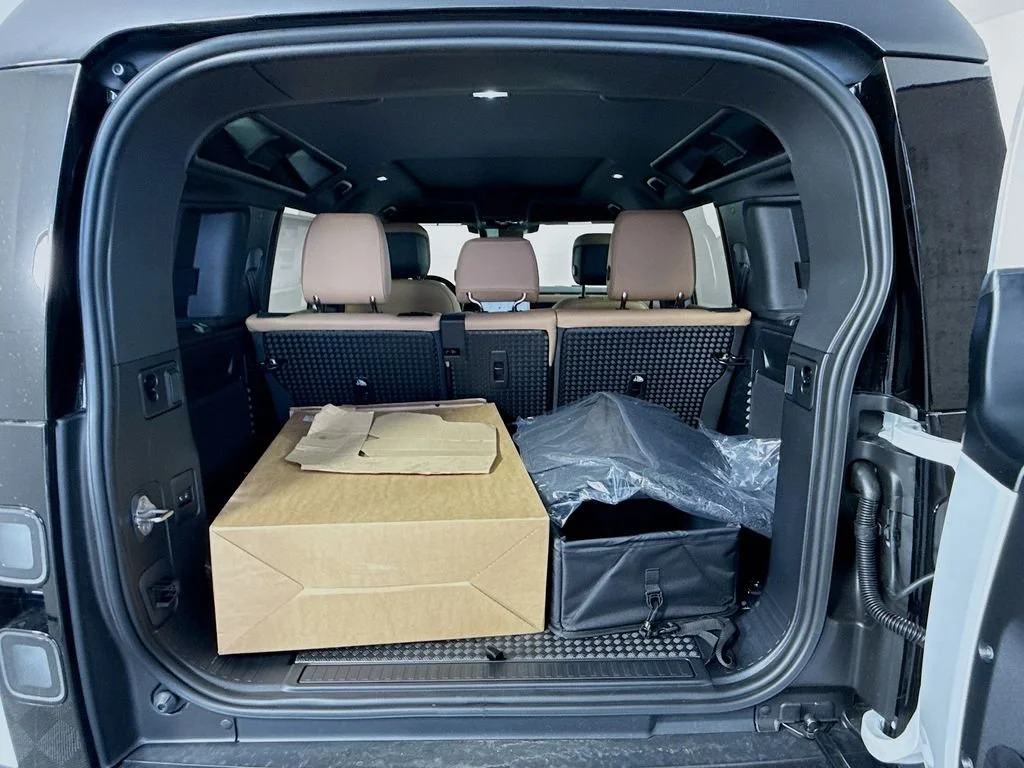 2026 Land Rover Defender X-Dynamic SE - Photo 28