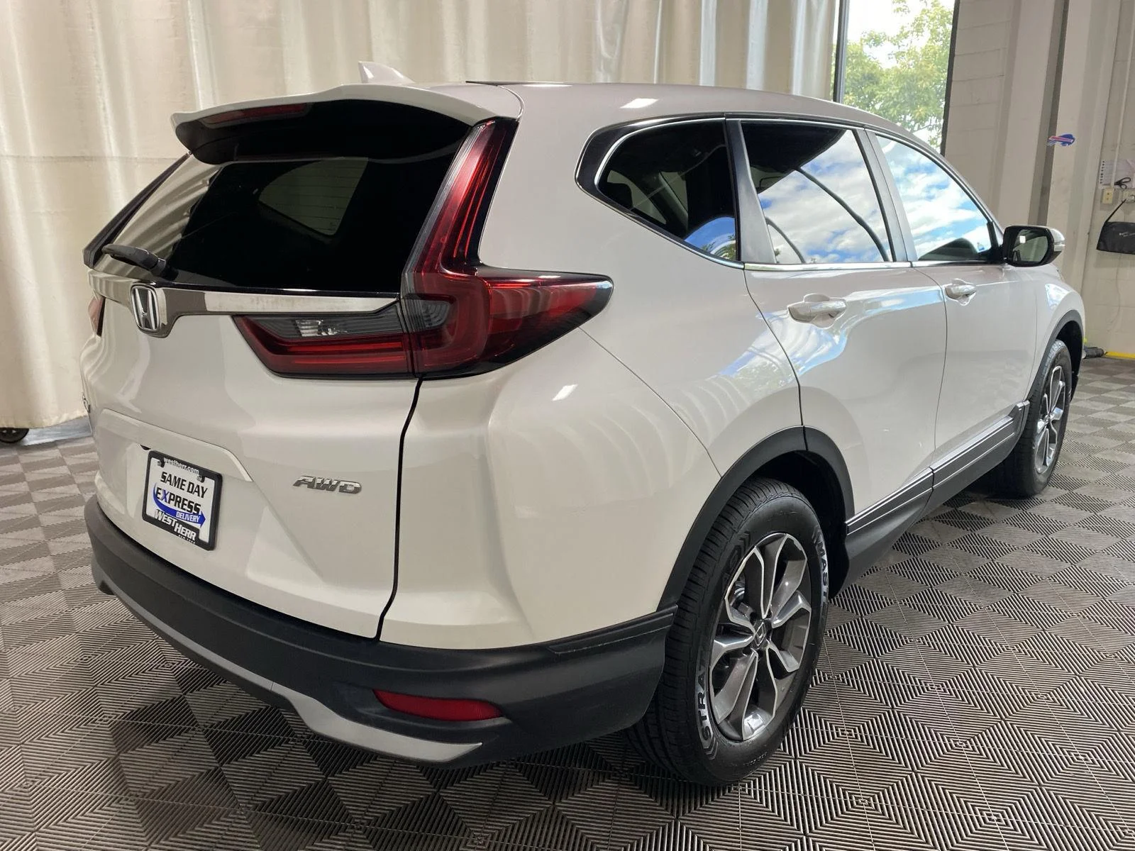 Used 2021 Platinum White Pearl Honda EX image 7