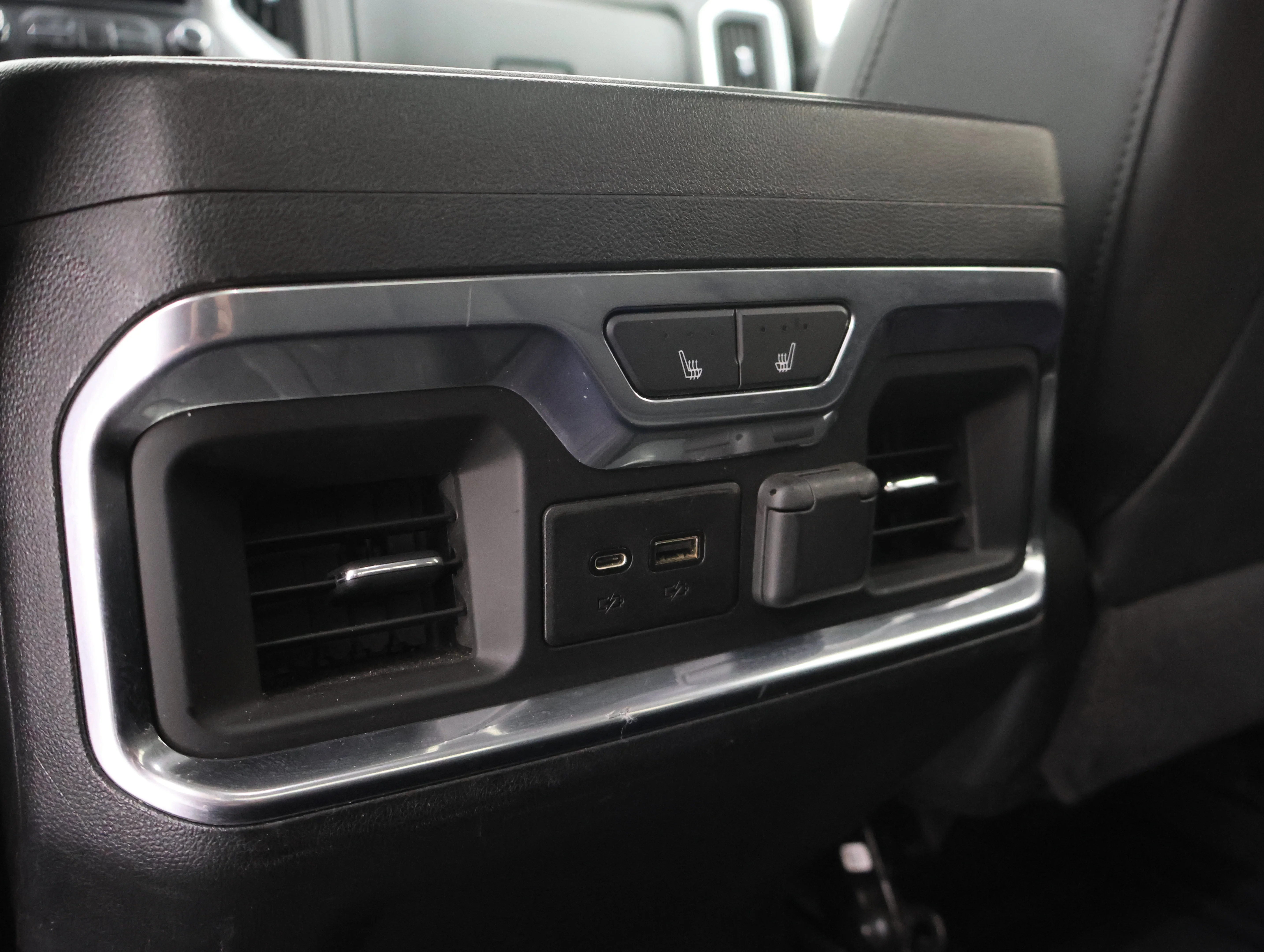 Used 2020 Black Chevrolet LTZ image 40