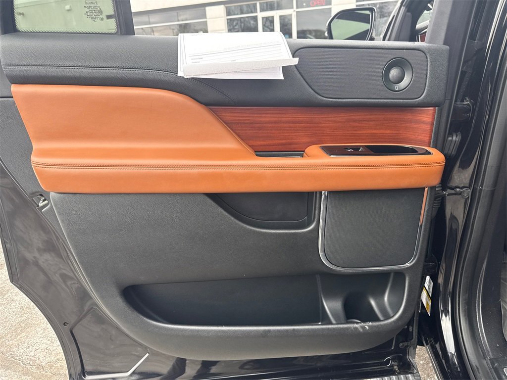 2020 LINCOLN NAVIGATOR L - Image 30