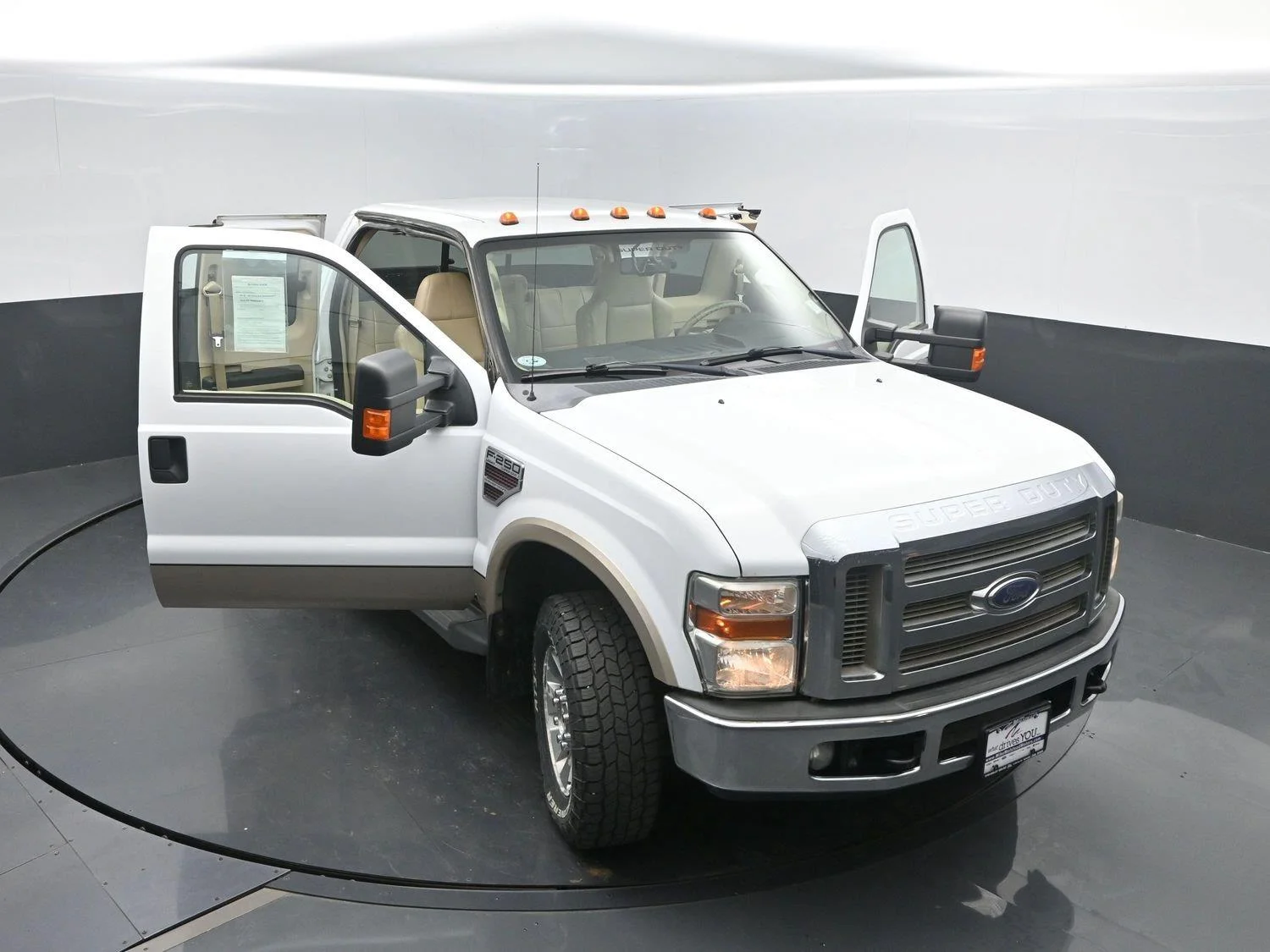 Used 2008 White Ford XL image 40