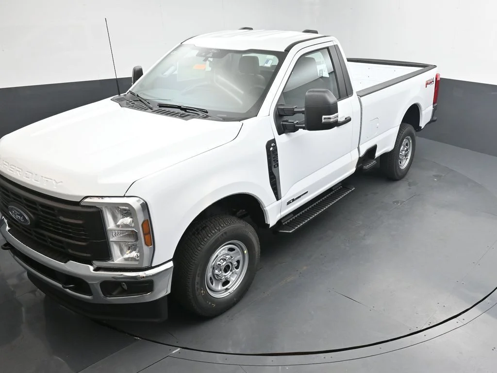 New 2026 Oxford White Ford F-250® XL image 15