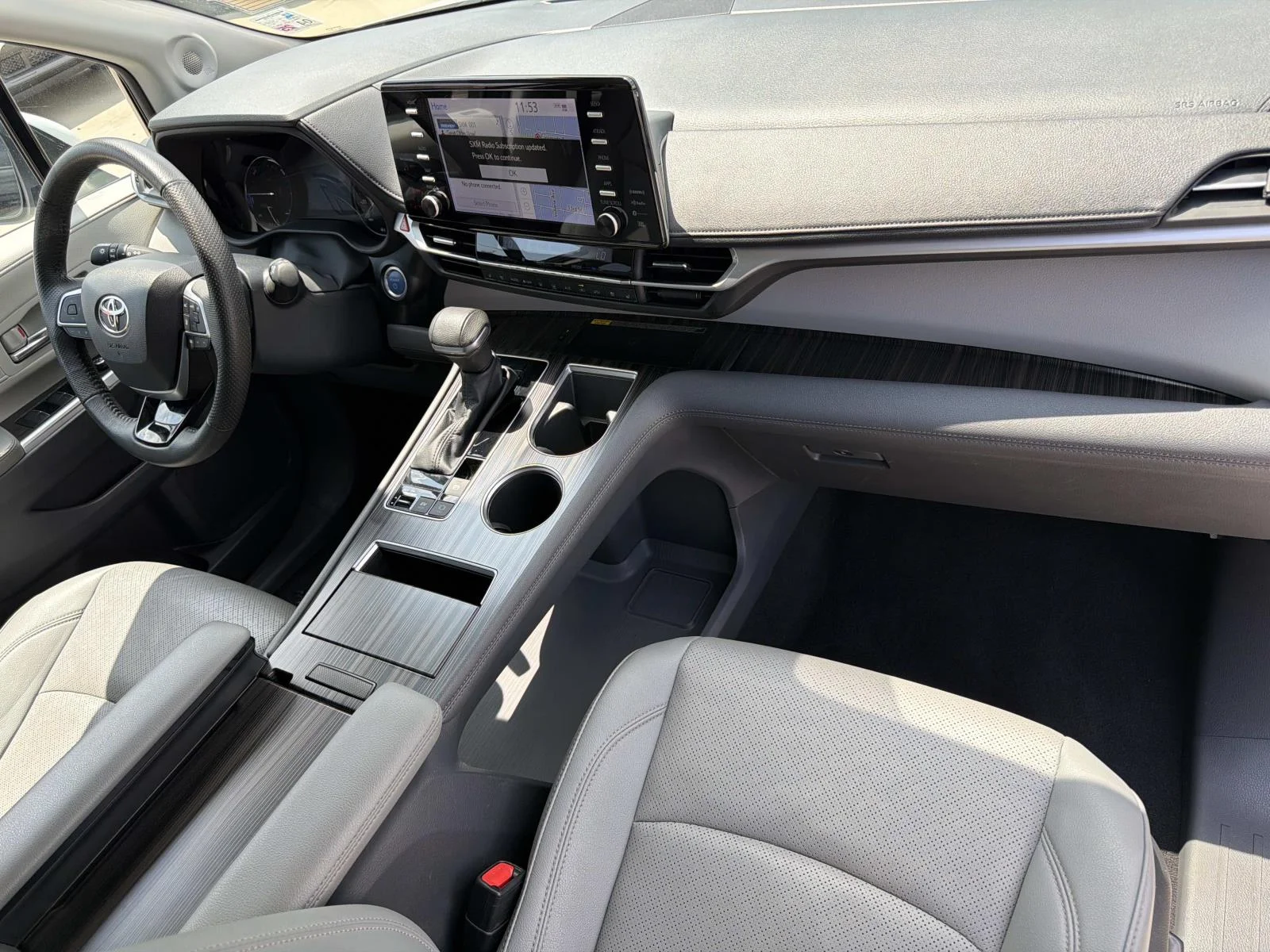 Used 2023 Beige Toyota Limited AWD 7-Passenger (Natl) image 13