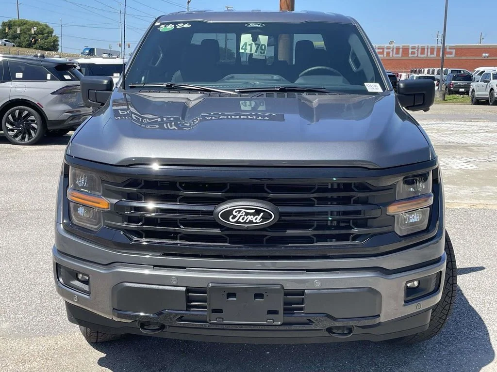 New 2026 Carbonized Gray Metallic Ford XLT image 8