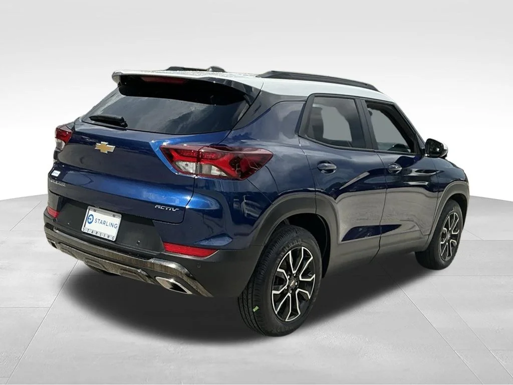 Used 2022 Blue Chevrolet ACTIV image 10