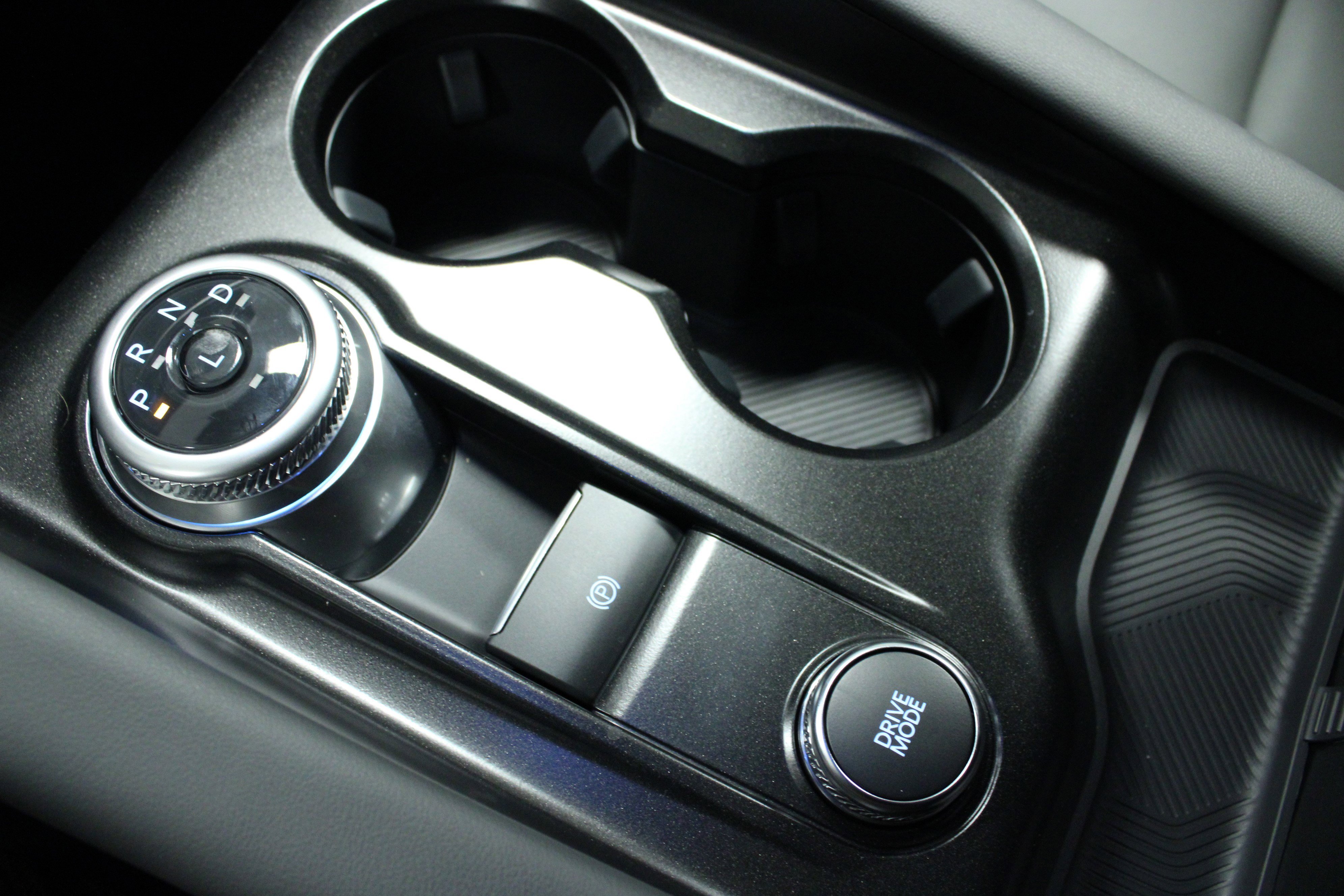 New 2026 Agate Black Metallic Ford Active image 24