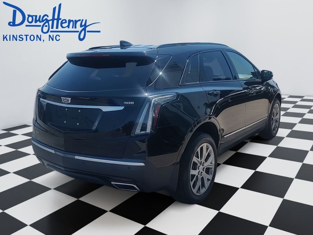 Used 2020 Black Cadillac Sport image 5