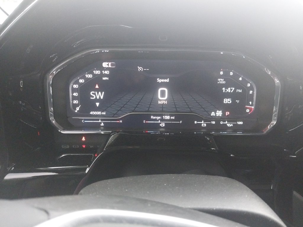 Used 2024 Onyx Black GMC Elevation image 5