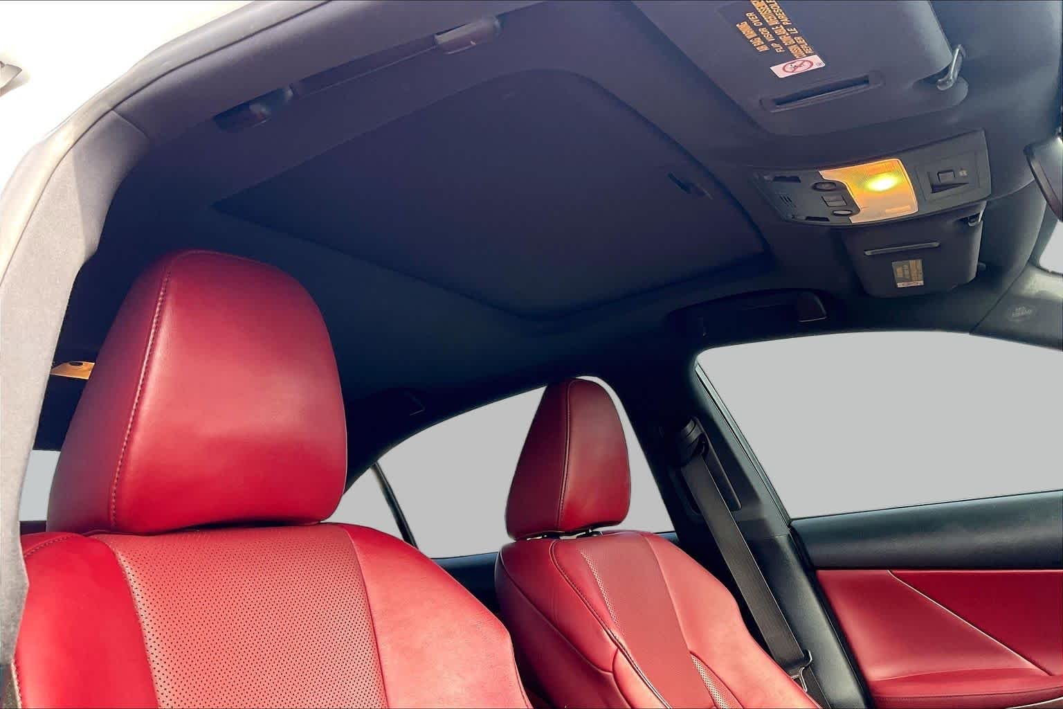 Used 2018 Ultra White Lexus  image 13