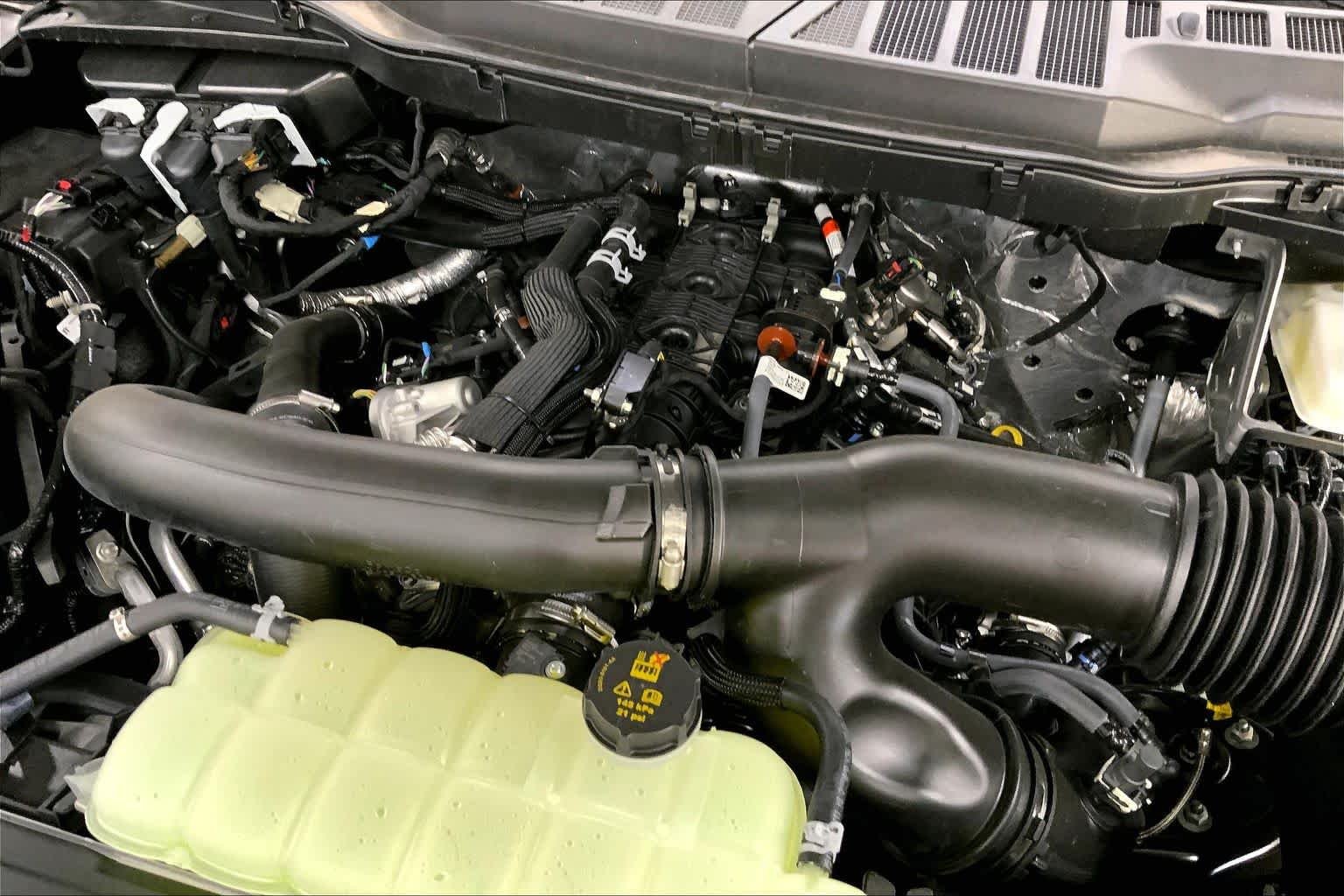 New 2026 Carbonized Gray Metallic Ford Lariat® image 15