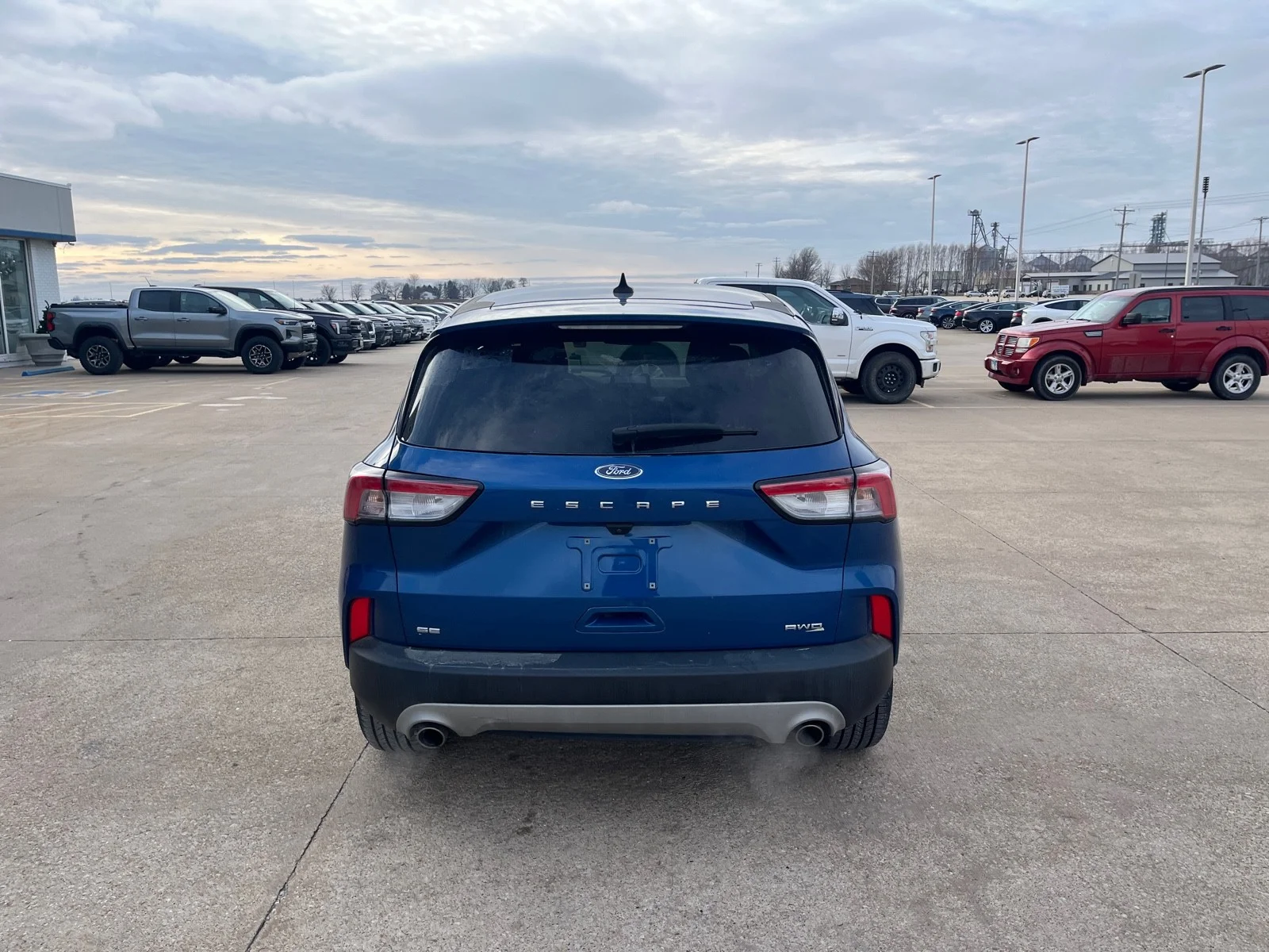 Used 2022 Atlas Blue Metallic Ford SE image 7