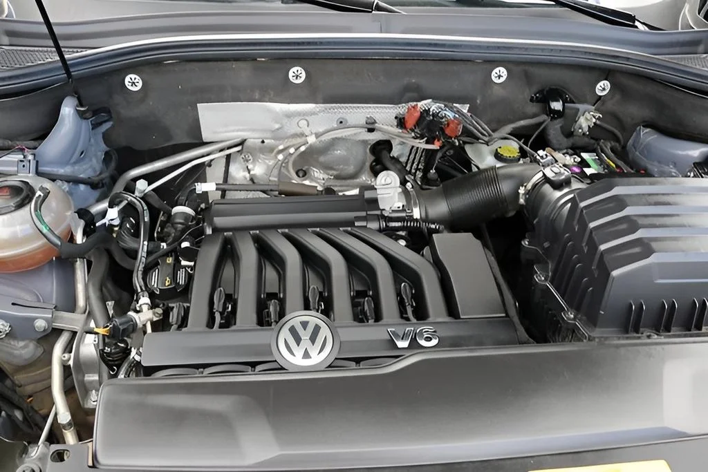 Used 2021 Gray Volkswagen 3.6L V6 SEL image 10