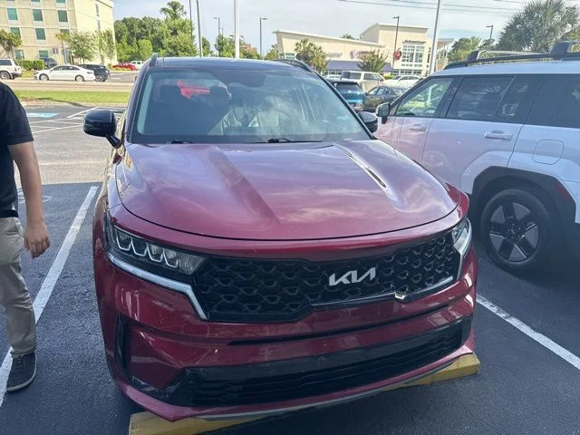 Used 2022 Red Kia S image 11