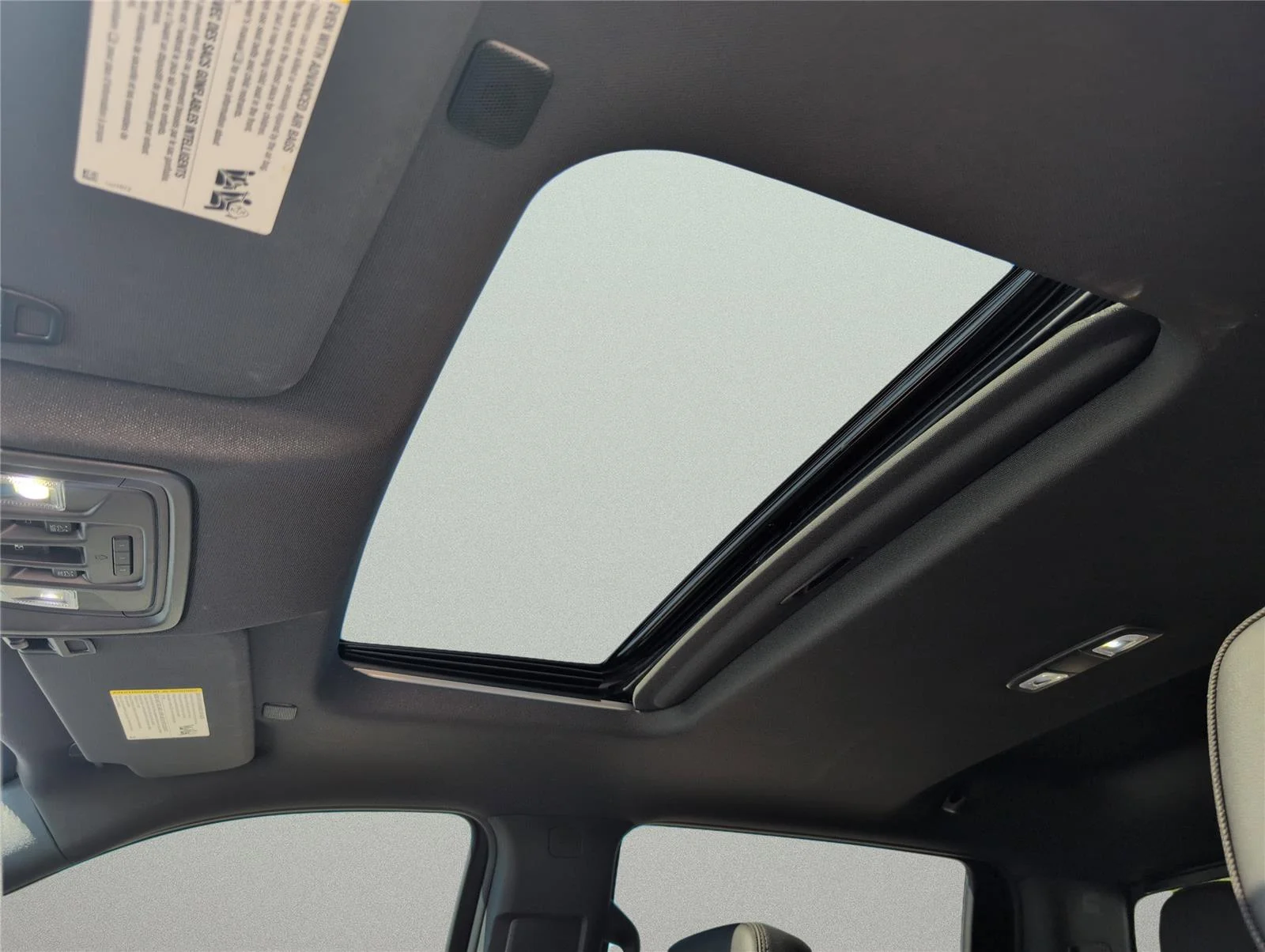 Used 2024 Summit White Chevrolet High Country image 13