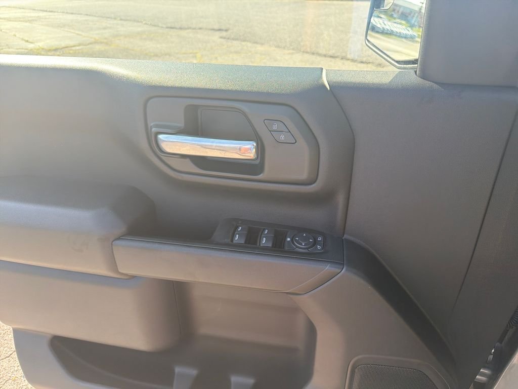 Used 2025 Gray Chevrolet Custom image 11