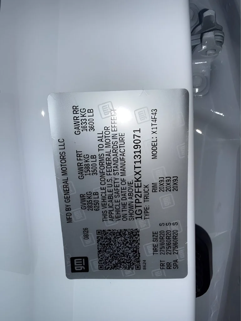 New 2026 Summit White GMC Denali image 30