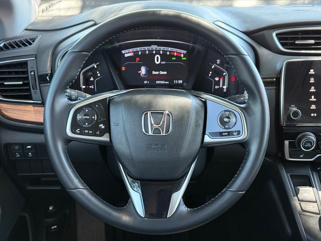 Used 2018 Lunar Silver Metallic Honda Touring image 21