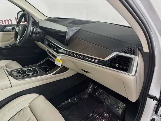 New 2027 Mineral White Metallic BMW xDrive40i image 31
