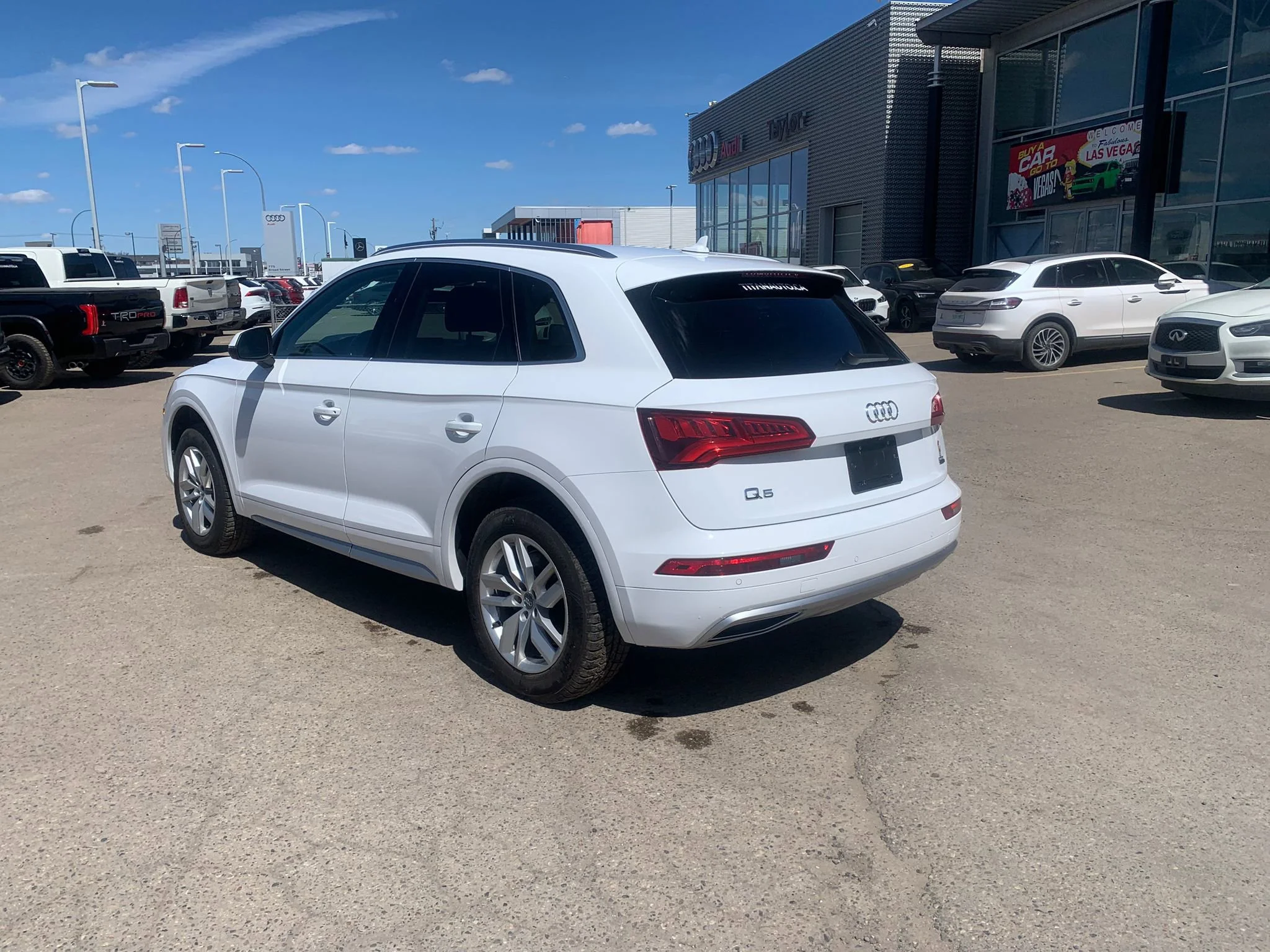 Certified Used 2020 Ibis White Audi Komfort Quattro TFSI AWD*Htd Leather | Htd Wheel | Memory Seats | Park Assist | Apple CarPlay image 10
