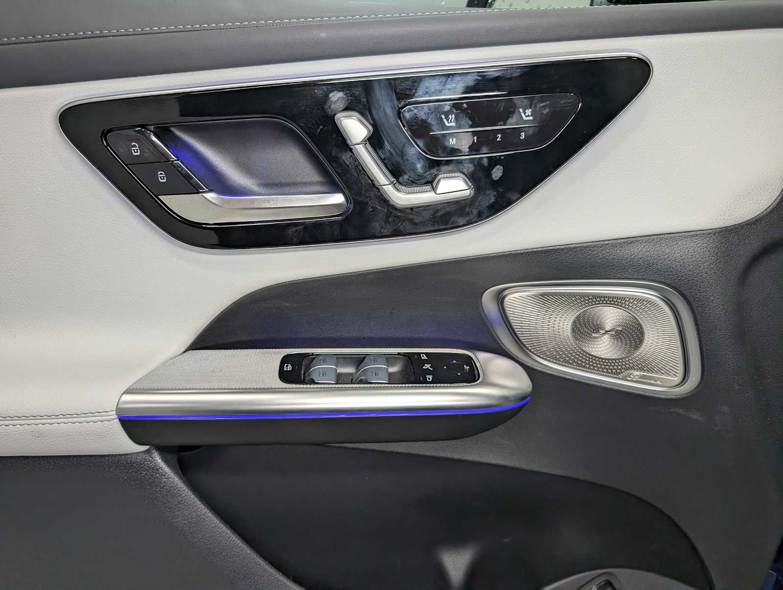 Used 2026 Starling Blue Metallic Mercedes-Benz GLC 300 image 36