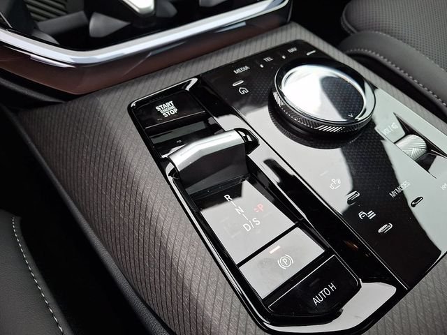 New 2026 Black Sapphire Metallic BMW 30 xDrive image 12