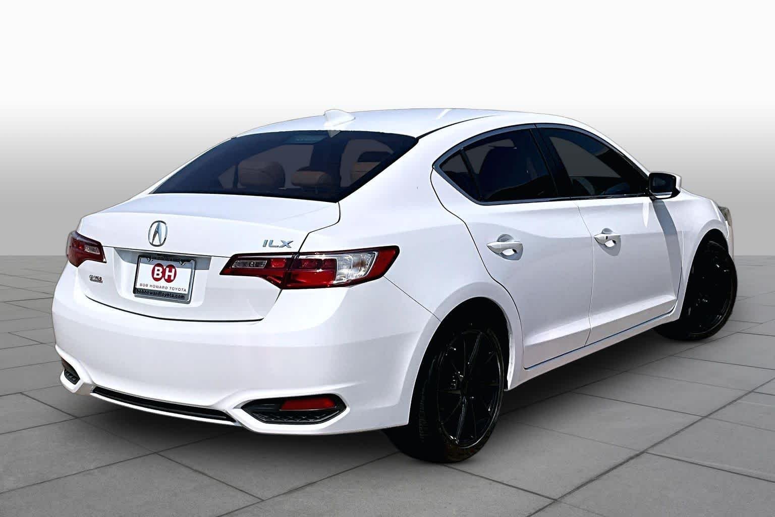 Used 2017 Bellanova White Pearl Acura w/Premium Pkg image 13