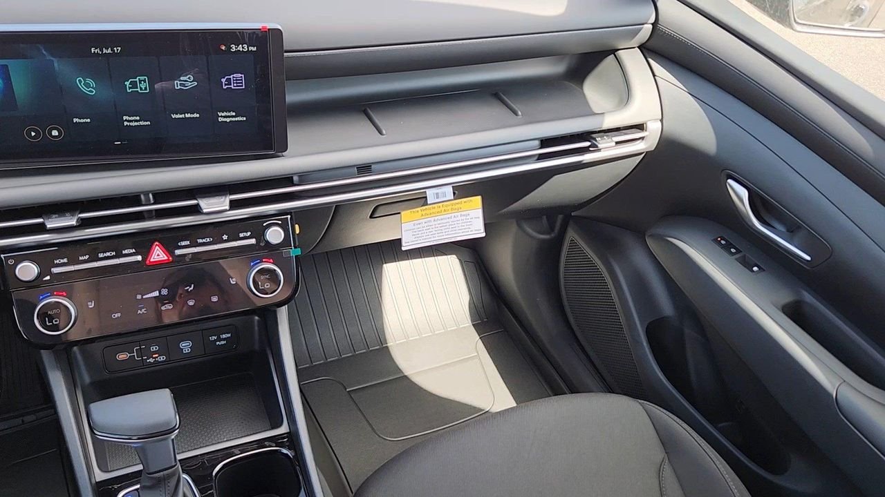 New 2026 Phantom Black Hyundai SEL AWD image 6