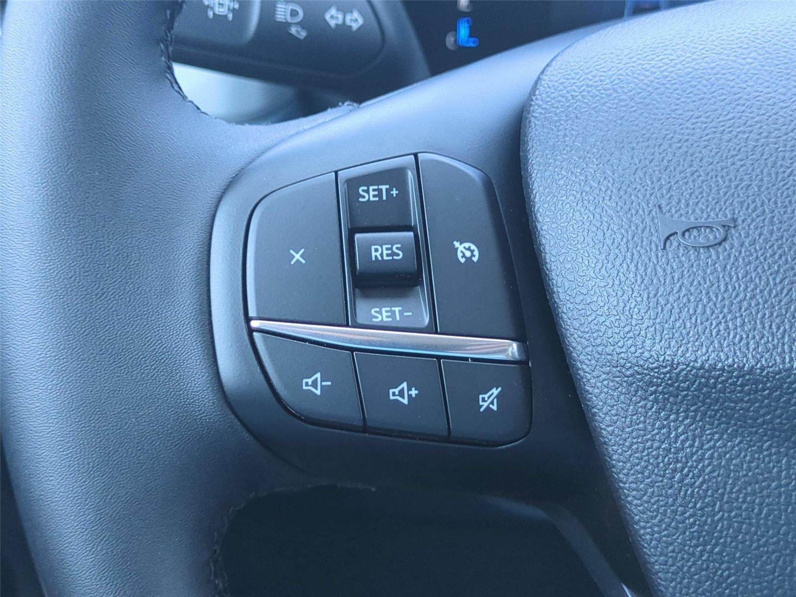 New 2026 Shadow Black Ford XLT image 20