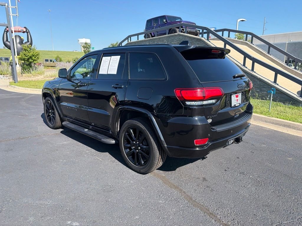 Used 2021 Black Jeep Laredo X image 5