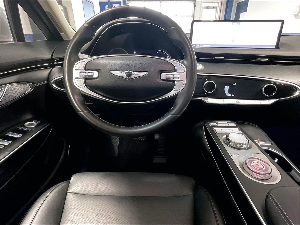 Used 2025 Silver Genesis 2.5T image 17