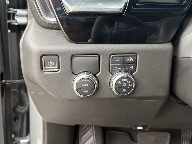 Used 2023 Sterling Metallic GMC SLT image 5