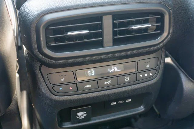 Used 2025  Honda Black Edition image 18