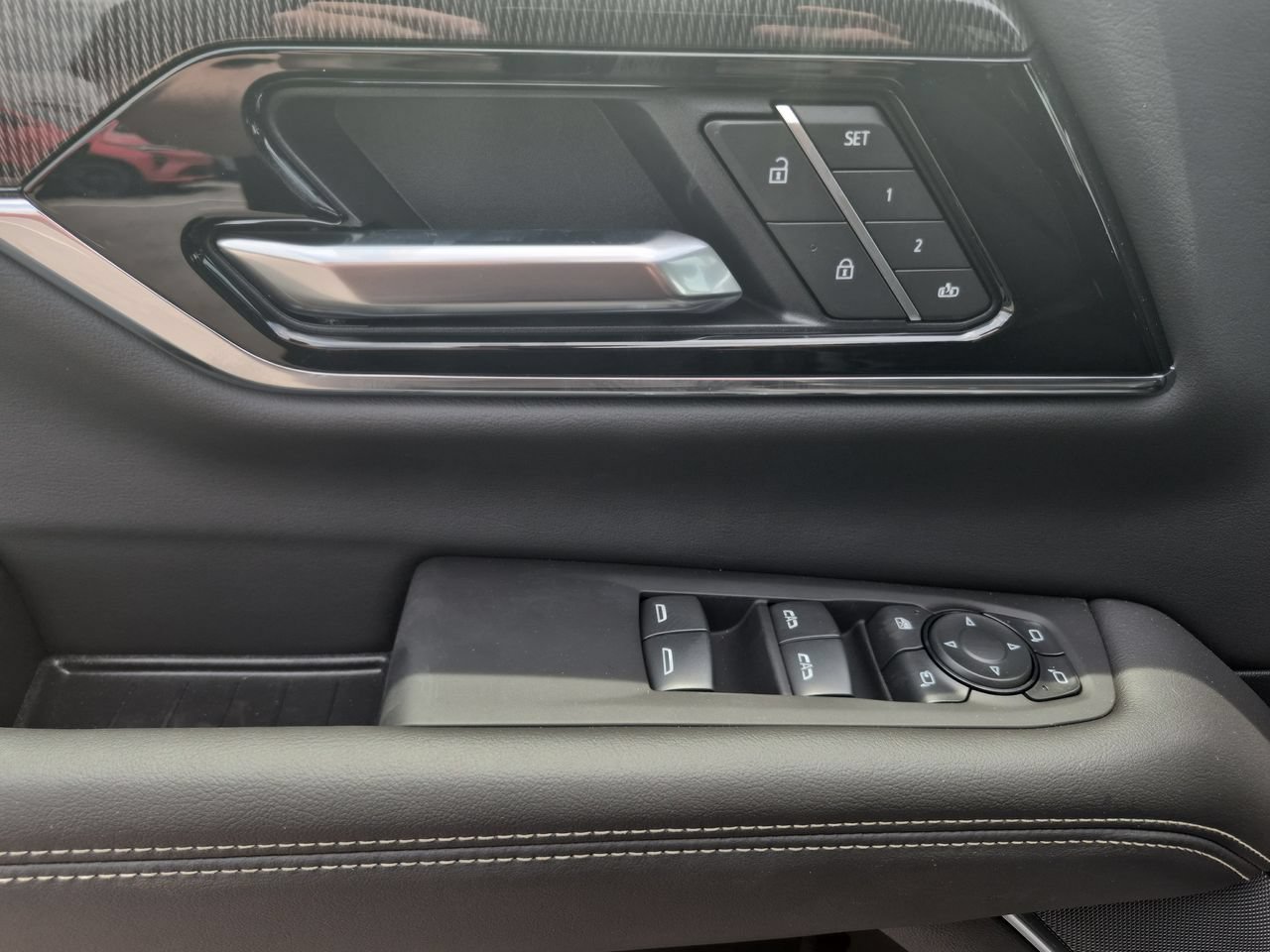 2026 GMC Yukon XL Elevation - Photo 23