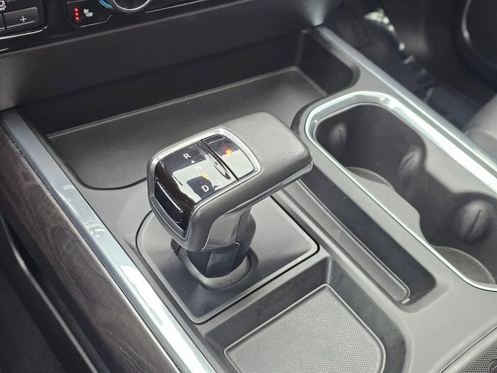 Used 2022 Silver Ice Metallic Chevrolet LTZ image 36