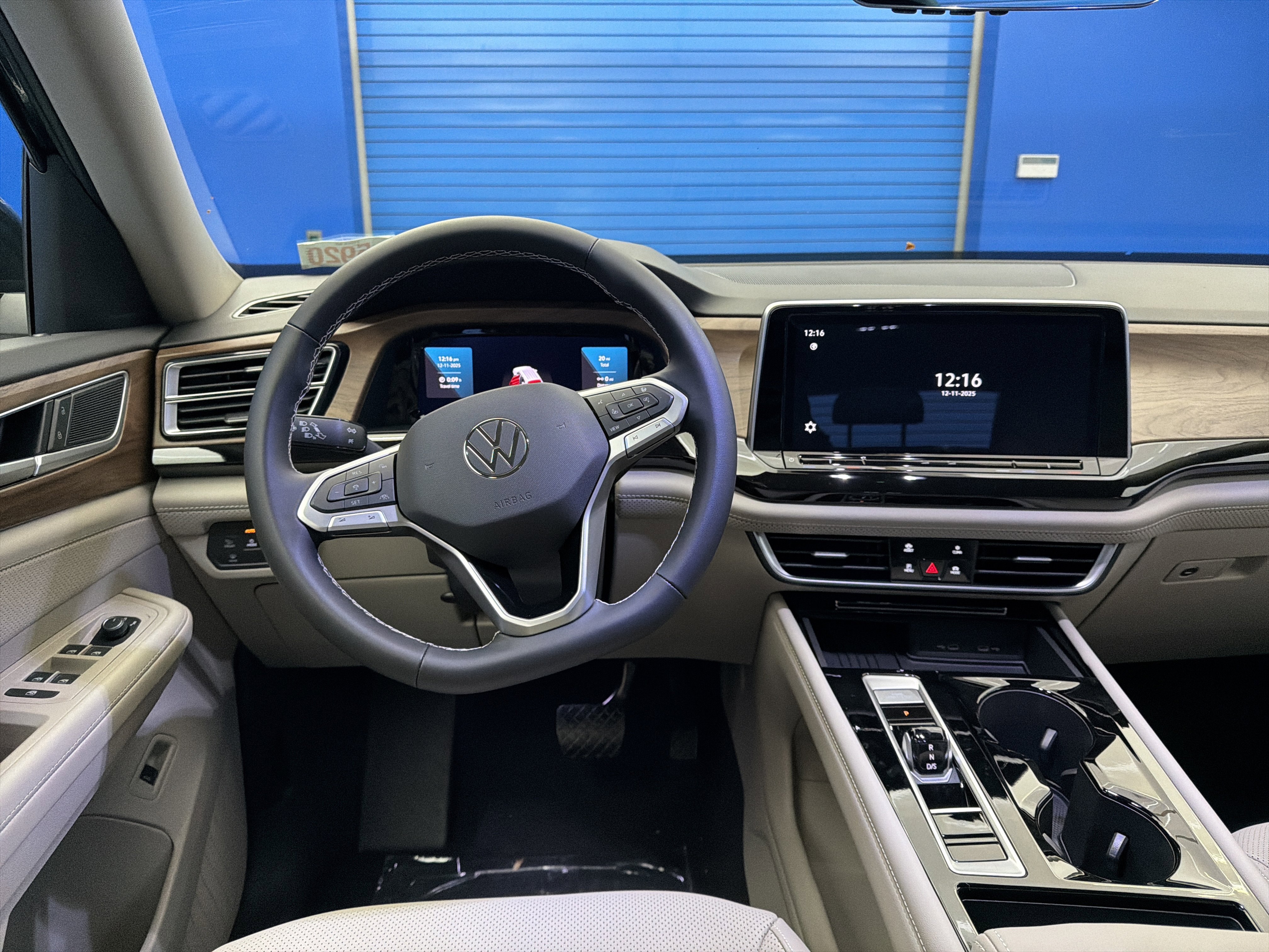 2026 Volkswagen Atlas SE w/Tech - Photo 28