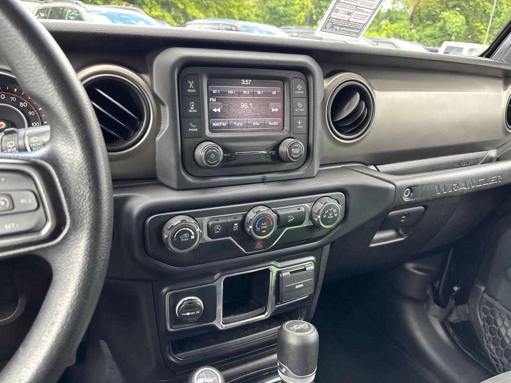 Used 2019 Black Jeep Sport image 19