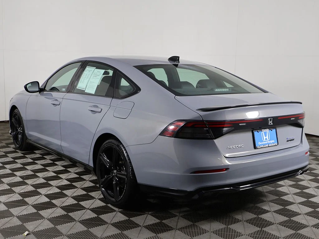 Used 2023 Urban Gray Pearl Honda Sport-L image 9