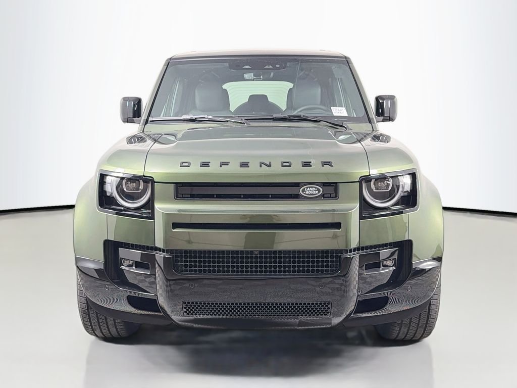 New 2026 Woolstone Green Land Rover X-Dynamic SE image 2