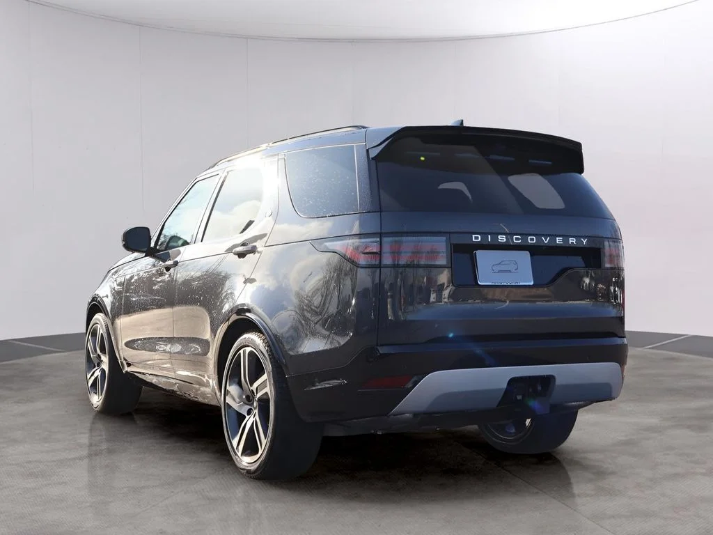 New 2026 Carpathian Grey Land Rover  image 7