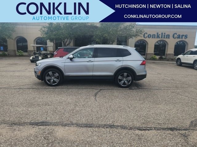 Used 2021 Platinum Gray Metallic Volkswagen  image 1