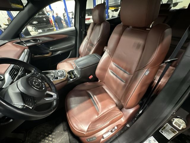 Used 2017 Black Mazda Signature image 17
